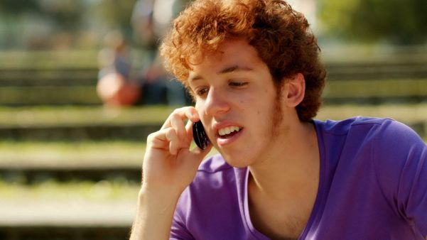 João Côrtes em início de carreira, quando atuava como garoto propaganda de uma operadora de telefonia móvel