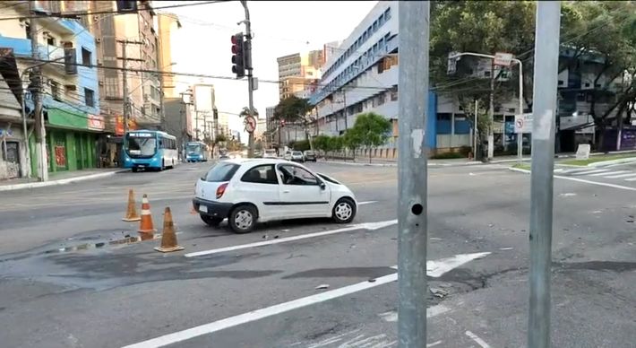 De acordo com informações da TV Gazeta, ninguém se feriu gravemente. Apenas um dos motoristas reclamou de dores após a batida, mas passa bem