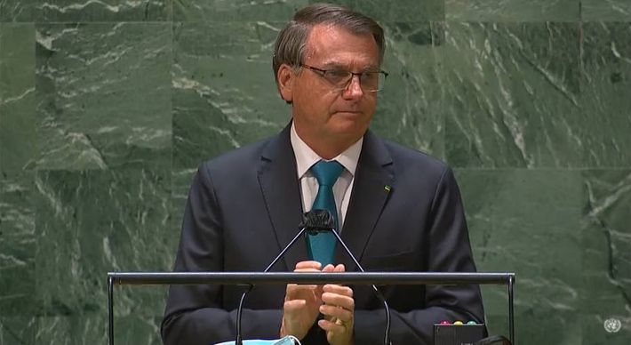 O presidente responde à politização dos ex-governos de esquerda politizando, ele também, seus discursos na ONU, só que à direita. Gosta quem gosta, não gosta quem não gosta