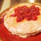 Imagem - Cheesecake com sorvete e calda de morango: doçura refrescante