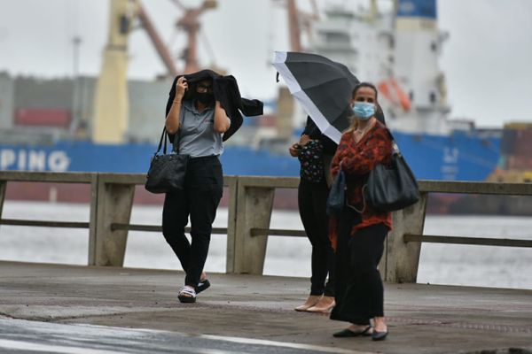 Chuva e vento em Vitória nesta quarta-feira