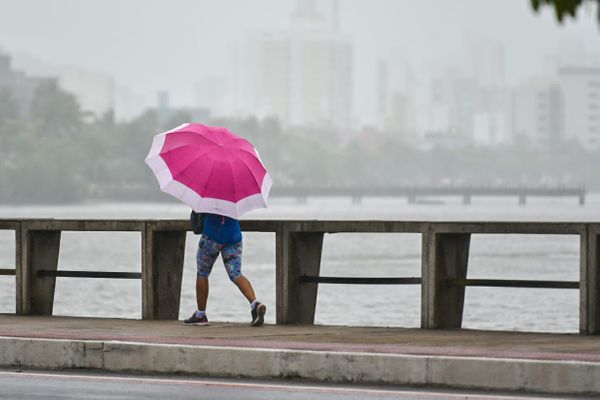 Primavera começa com chuva e vento no ES por Fernando Madeira