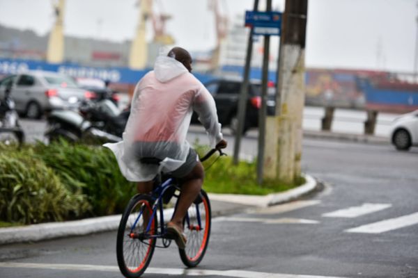 Primavera começa com chuva e vento no ES por Fernando Madeira