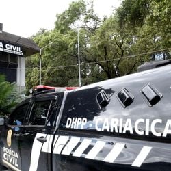 Segundo a Polícia Militar, suspeitos estavam em uma motocicleta vermelha, sem placa; caso acontece depois de outras ocorrências na região, no último domingo (15)