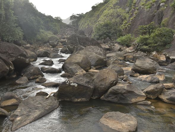 Rio Santa Maria da Vitória, em Santa Leopoldina por Ricardo Medeiros