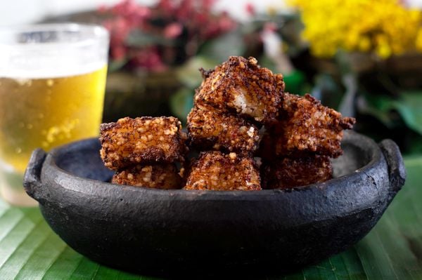 Dadinhos de tapioca com parmesão e queijo minas do restaurante Mandacaru, em Vila Velha por Gisele Ramos