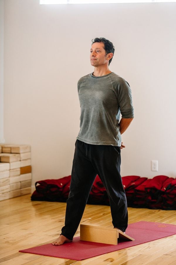 Francisco Kaiut, criador do Método Kaiut Yoga, professor de yoga, quiroprata e terapeuta natural