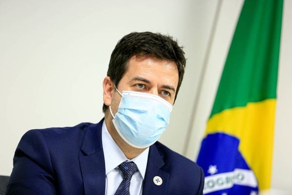 Rodrigo Cruz assume o Ministério da Saúde provisoriamente