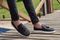 Usar sapato sem meias: elegante ou brega?