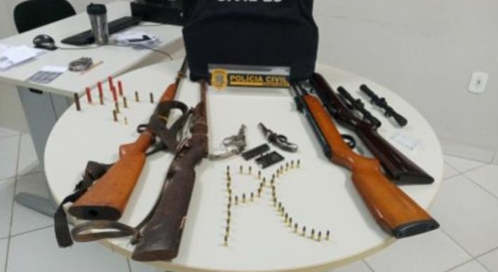 Com os suspeitos foram apreendidos aproximadamente 50 quilos de carne bovina, além de armas; crimes como esse têm sido comuns no interior do Estado