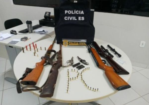 Armas foram apreendidas na operação da Polícia Civil 