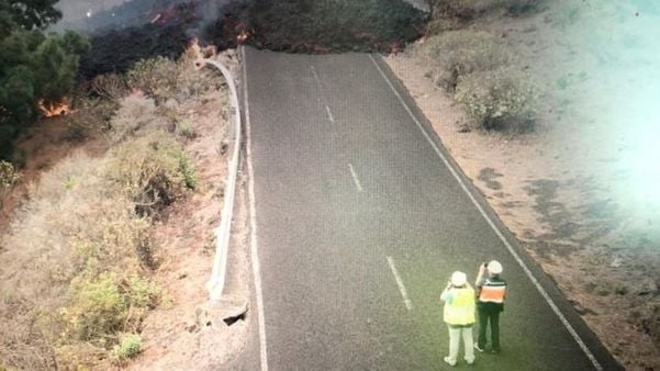 Erupção do vulcão  em La Palma se intensifica e forma chuva piroclástica por Instituto Geológico y Minero de Espanha (IGME) 