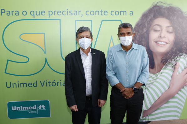 O evento contou com cooperados, colaboradores, o presidente da cooperativa, Fernando Ronchi e o prefeito da Serra, Sérgio Vidigal.
