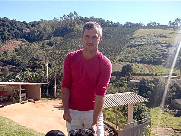 O produtor rural Martin Jahring, 41 anos, de Soído de Baixo, em Marechal Floriano, morreu, na madrugada desta sexta-feira (24) na BR 262