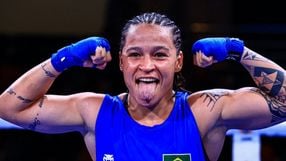 Bia Ferreira atropela rival e garante ouro no Mundial Militar de Boxe