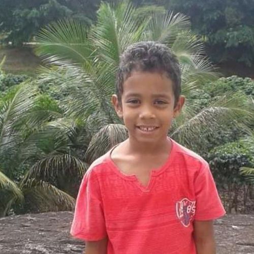 A tragédia aconteceu na noite desta sexta-feira (24) no bairro Balneário de Carapebus, na Serra. O pai da criança, um serralheiro, foi socorrido para Hospital Estadual de Urgência e Emergência (Heue), em Vitória