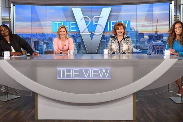 Apresentadoras do programa The View, Whoopi Goldberg, Sara Haines, Joy Behar e Sunny