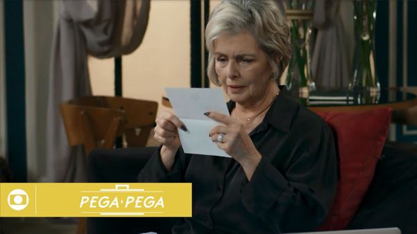 Irene Ravache como Sabine, em 'Pega Pega'