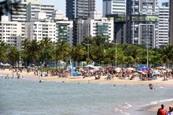 Primeiro domingo da Primavera é de sol, praia e vento por Carlos Alberto Silva