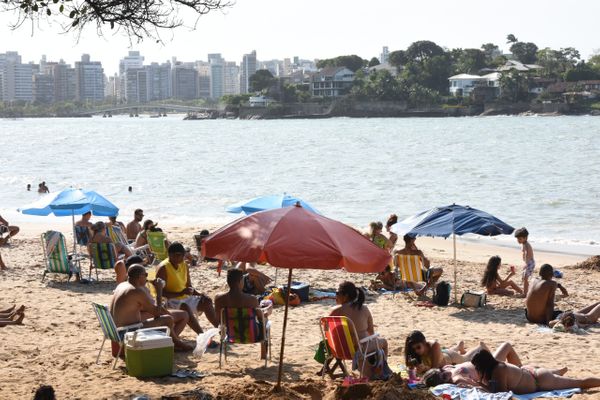 Primeiro domingo da Primavera é de sol, praia e vento por Carlos Alberto Silva