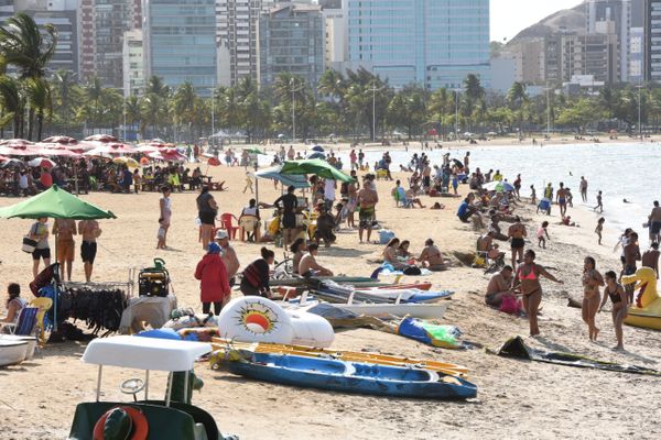 Primeiro domingo da Primavera é de sol, praia e vento por Carlos Alberto Silva