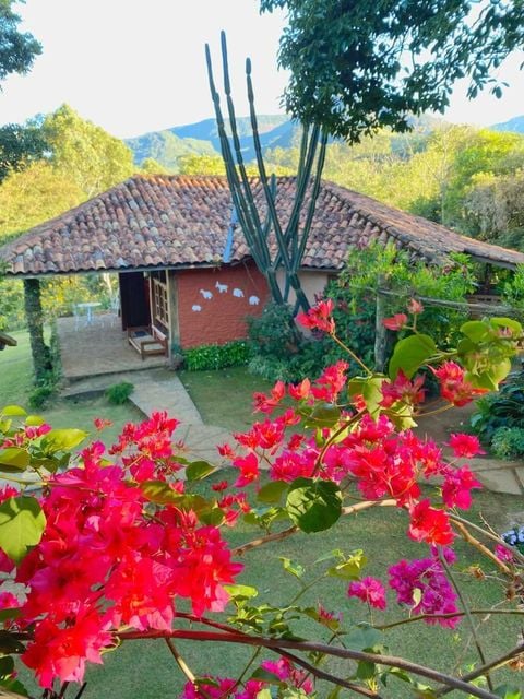 A aconchegante cafeteria e pousada Villa Januária  fica em Dores do Rio Preto  por Divulgação/ Villa Januária  