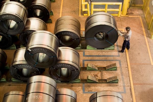 Pátio de bobinas da ArcelorMittal em Tubarão