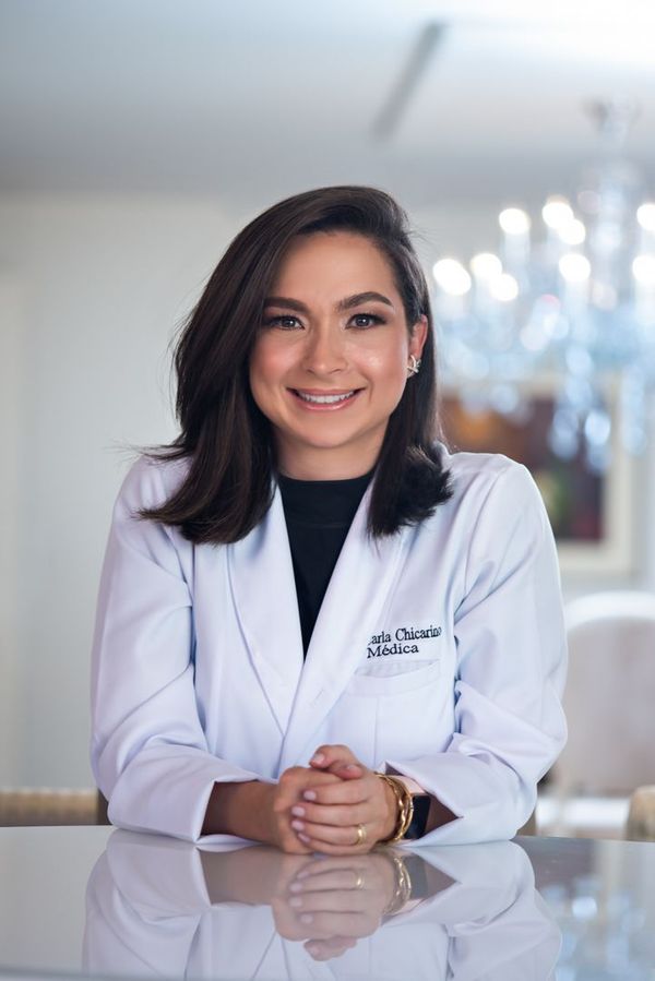 Anestesiologista e pós graduada em acupuntura médica, Carla Chicarino