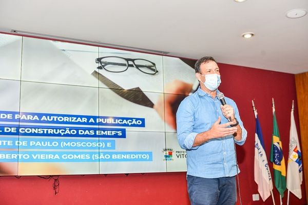 Roberto Carneiro volta a ocupar o cargo de diretor-geral da Assembleia