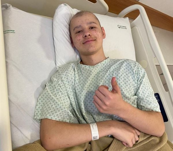 Davi Furlan, de 16 anos, lutava contra um osteosarcoma e, em 2021, mobilizou moradores do município para ter ajuda para fazer uma cirurgia; ele faleceu na segunda-feira (11)