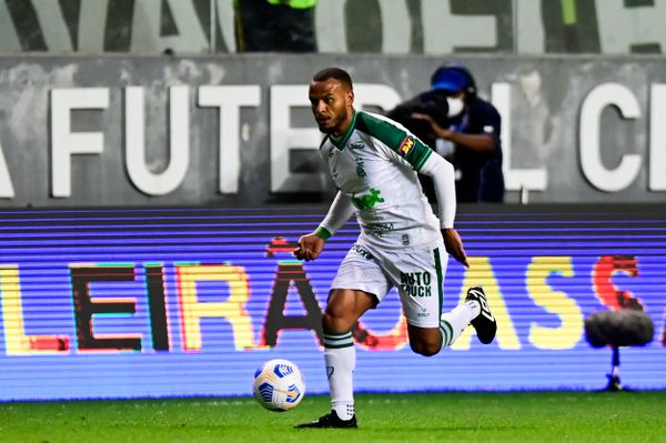 Patrick foi essencial na vitória do América-MG sobre o Palmeiras