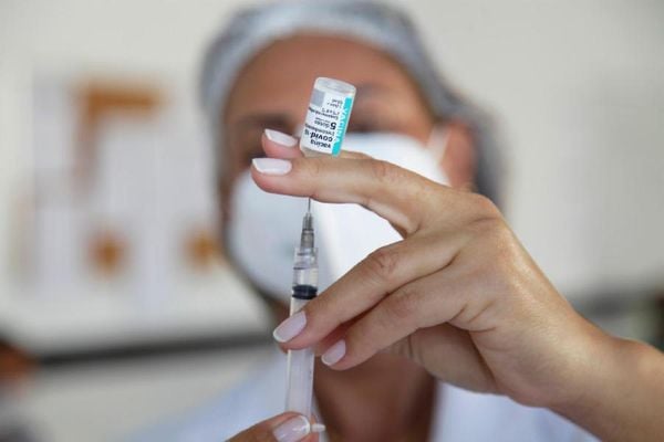 Vacinação contra Covid-19 na Serra