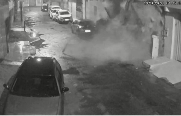 Câmera de segurança flagrou queda de prédio em Vila Velha