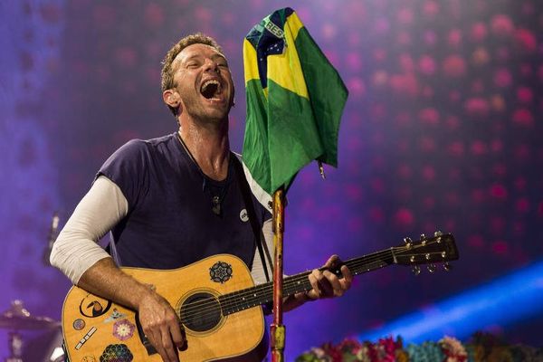 Chris Martin, vocalista do Coldplay, em show da banda no Allianz Parque, em SP 