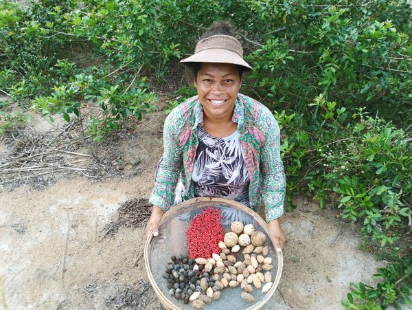 Danila Moraes, moradora da aldeia Córrego do Ouro, em Aracruz (ES).