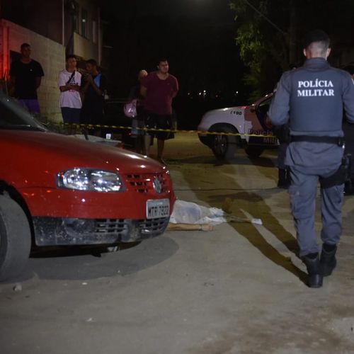 José Quirino, mais conhecido como Mosquito, foi morto no fim da tarde deste sábado (16). Ele estava em um churrasco e foi executado a tiros juntamente com outras 4 pessoas. Polícia investiga o caso