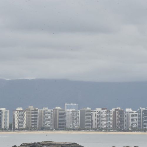 Após fim de semana com tempo firme e sol forte, as chuvas devem voltar ao Estado já nesta segunda-feira (6). Região da Grande Vitória deve ser afetada, de acordo com o Climatempo