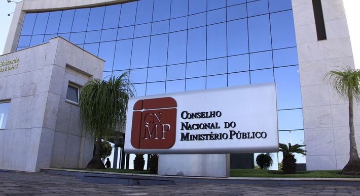 PEC possui o escopo de alterar o artigo 130-A da Constituição Federal no que tange à composição e às atribuições do Conselho Nacional do Ministério Público (CNMP)