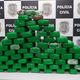 A Polícia Civil apreendeu 71 tabletes de maconha na casa da mulher, em Cariacica