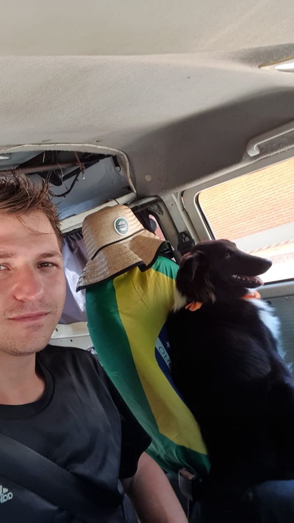 Bruno Sodré e o cachorro Barão