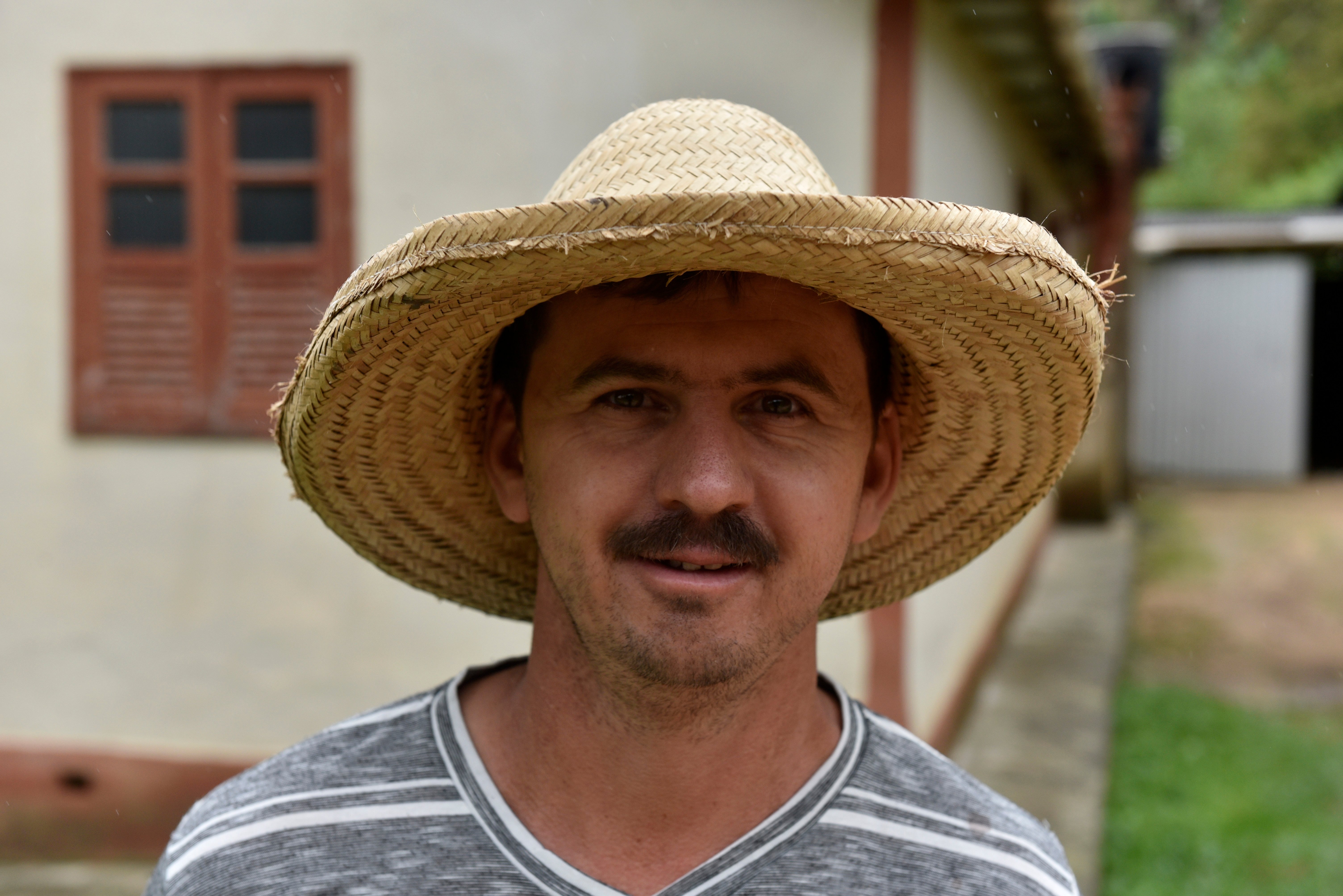 Juliano Wruck, agricultor do Distrito de Paraju, Domingos Martins, E.S