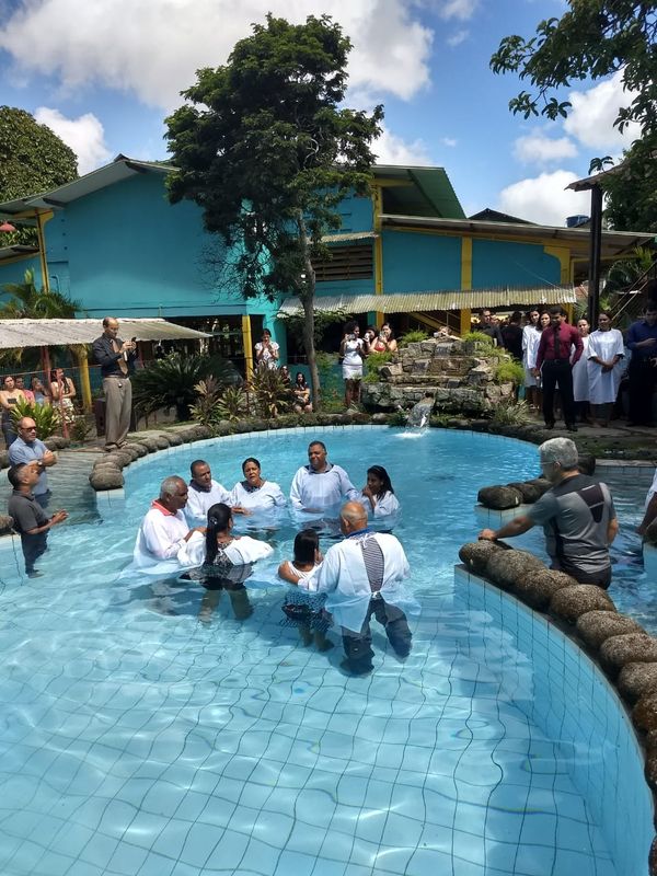 Batismo da Igreja Cristã Maranata em Maceió, em Alagoas. por Maranata/Divulgação
