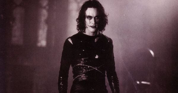 Brandon Lee durante as gravações do filme 