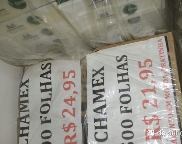 Operação do Procon apreendeu papel comprado em licitação sendo vendido em papelaria na Serra por Procon da Serra/Divulgação