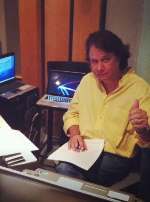 Tecladista da banda do cantor Roberto Carlos há 33 anos, Tutuca Borba, 63 anos, conheceu a ICM em 1988.