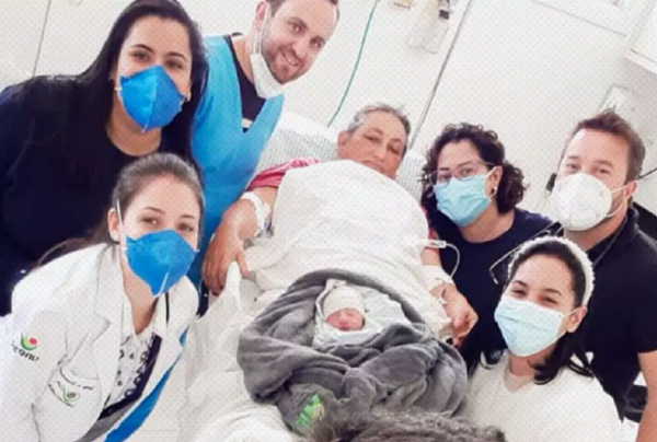 Uma mulher descobriu que estava grávida de cerca de 8 meses ao procurar uma UPA  em Santa Catarina