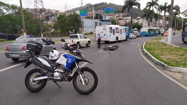 Motociclista morreu em acidente na descida da Segunda Ponte, perto da Rodoviária