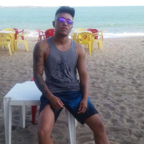 José Ronaldo Tomaz da Conceição, de 26 anos, foi visto pela última vez ao deixar uma festa em uma casa noturna na Praia de Itaparica, em Vila Velha, por volta de 1h da manhã do último sábado (23)