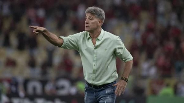 Renato Gaúcho, técnico do Flamengo, entregou o cargo, mas a diretoria não aceitou