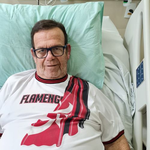 Ele recebeu liberação médica neste sábado (30), após 45 dias de internação em decorrência da Covid-19. A esposa dele, conhecida como Tia Angélica, também ficou internada e recebeu alta no mês passado